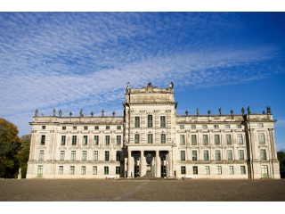 Umgebung-Ludwigslust-Schloss.jpg